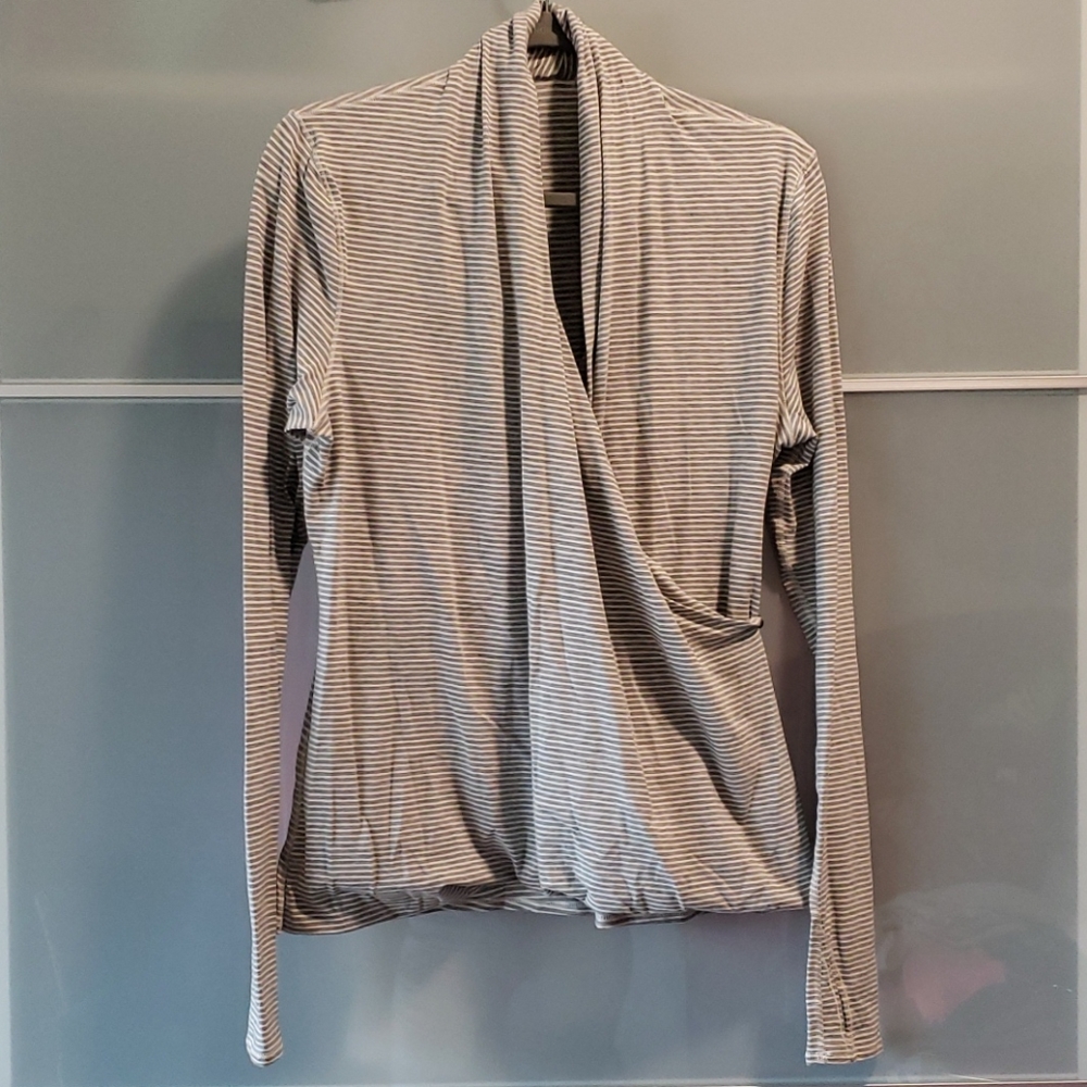 Lululemon Radiant long sleeve 10
